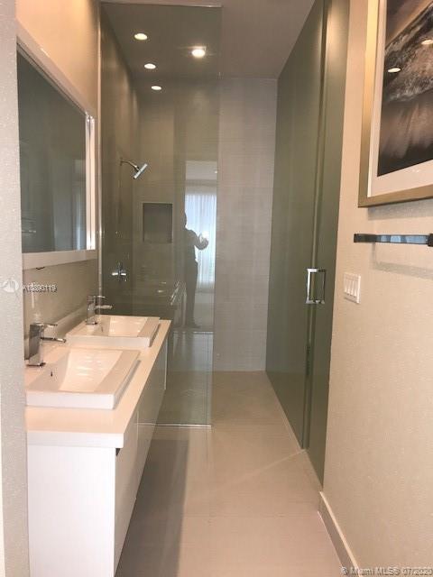Foto del edificio - 10305 NW 63rd Terrace