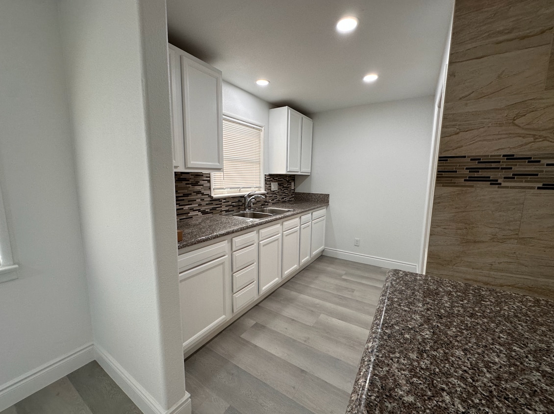 231 E Nicolet St Unit 241, Banning, CA 92220 Condo for Rent in