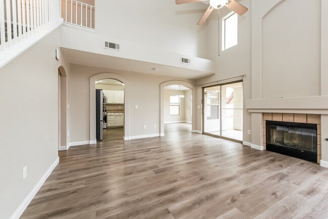 Foto del edificio - 1411 Dillon Ridge