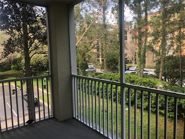 Foto del edificio - 12831 Madison Pointe Cir