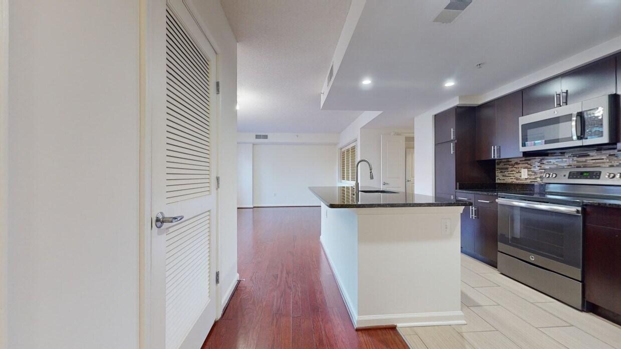 Photo - 1301 Thomas Circle Apartments