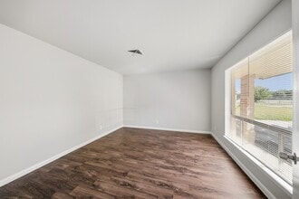 Building Photo - 5755 Oakham St
