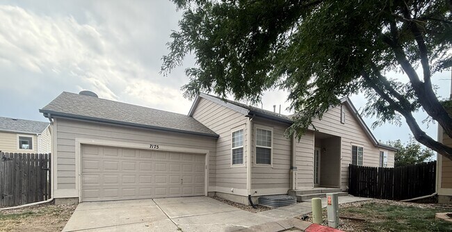 Building Photo - 7175 Leeside View