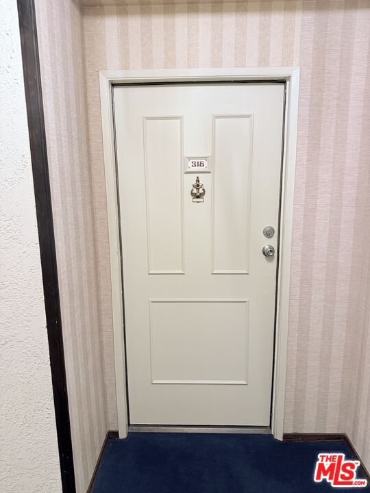 Foto del edificio - 12830 Burbank Blvd