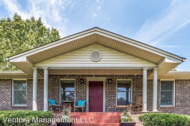 Building Photo - 4 br, 2 bath House - 320 Pine Trail Rd