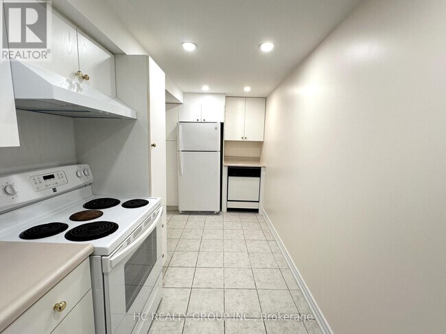 Photo du bâtiment - 96 Oakmeadow Blvd