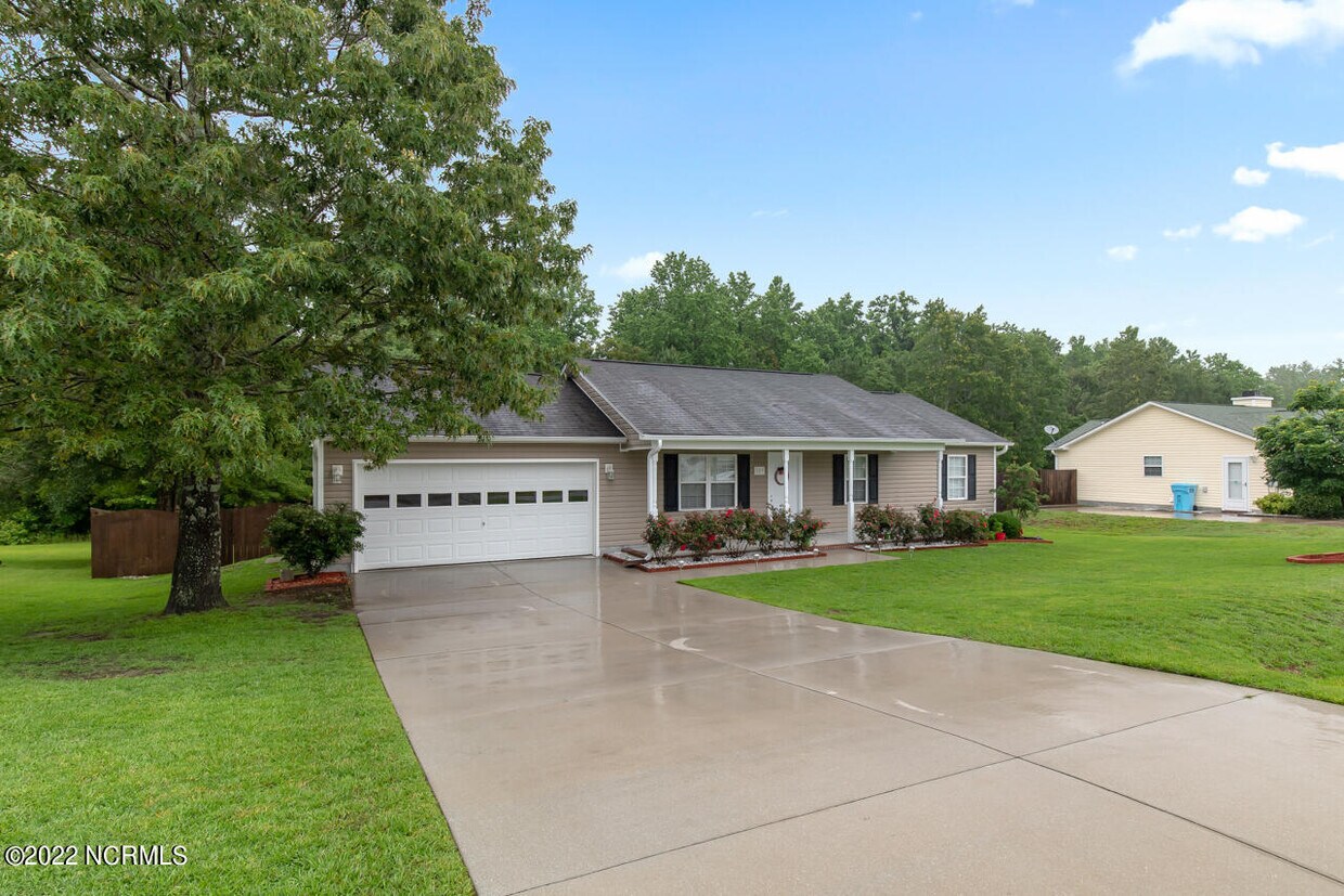 169 Wheaton Dr, Richlands, NC 28574 House for Rent in Richlands, NC