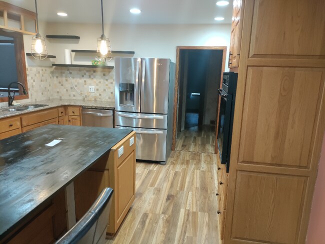 Foto del edificio - 516 W 3rd St