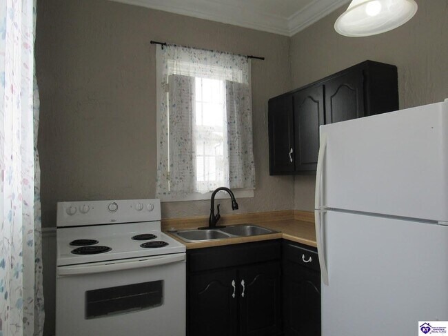 Foto del edificio - 208 N Mulberry St