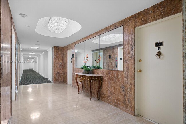 Foto del edificio - 700 Biltmore Way