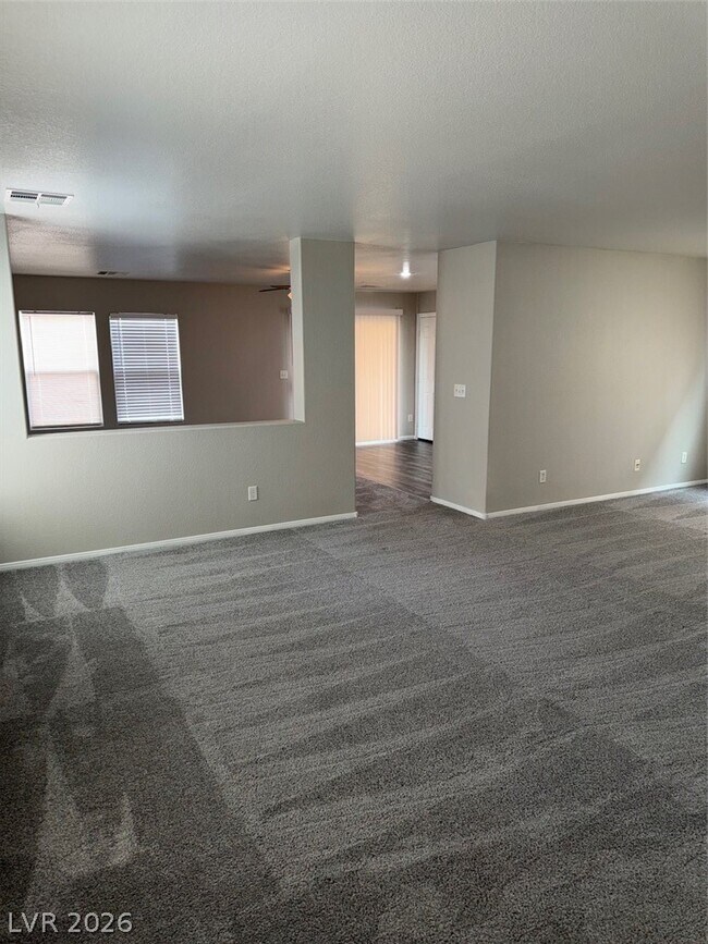 Foto del edificio - 7573 Hope Valley St