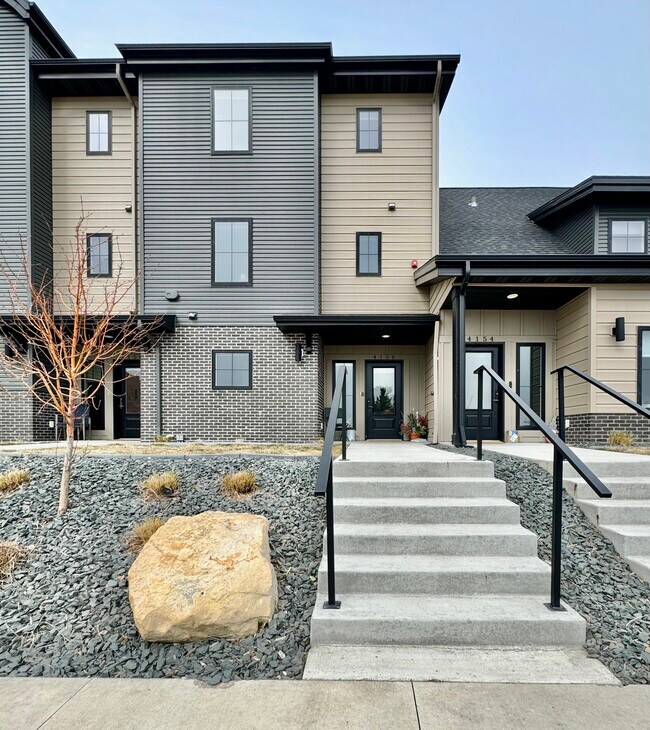 Building Photo - 4156 Arthur Dr
