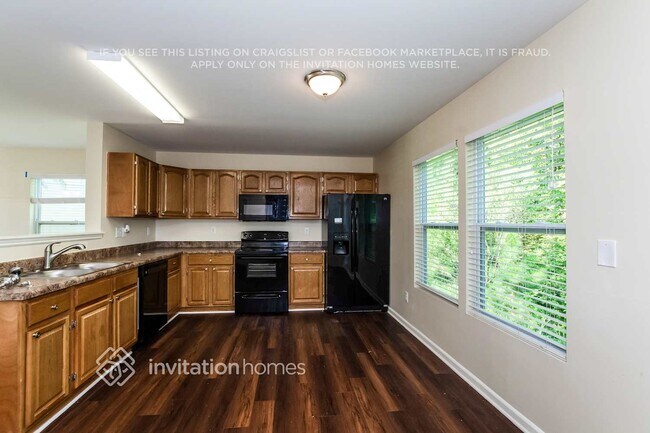 Building Photo - 233 Aershire Ct