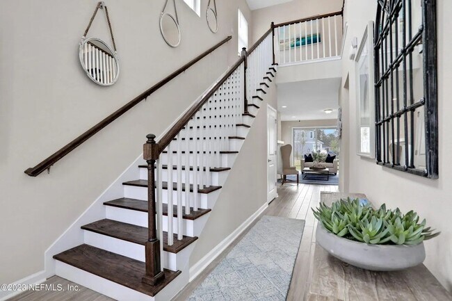 Foto del edificio - 580 Silver Landing Dr