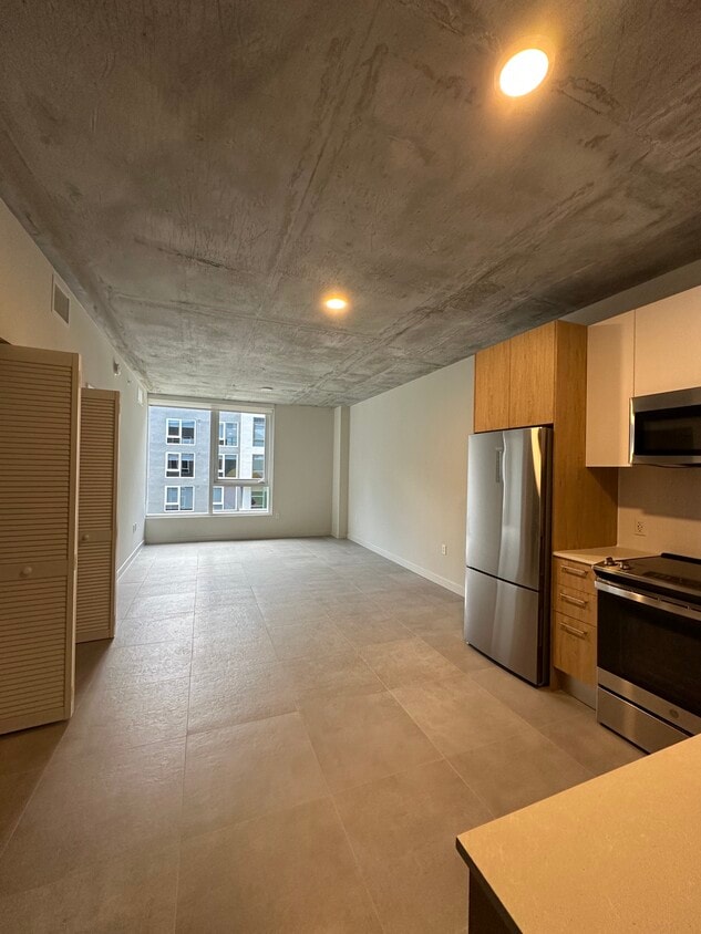 Primary Photo - 320 NW 32nd St