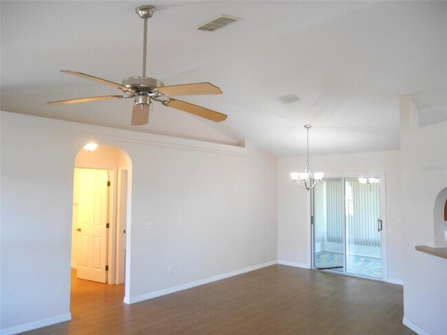 Building Photo - 17472 SE 121st Cir