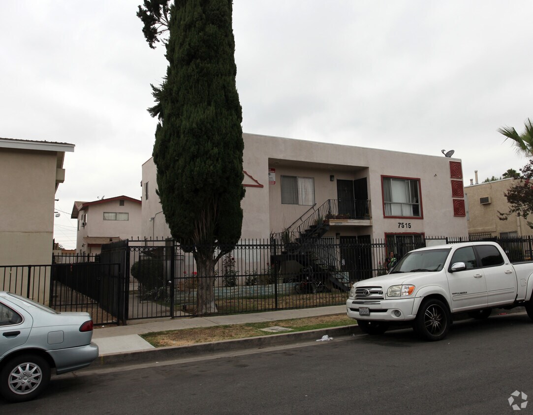 Foto del edificio - Crown Canby