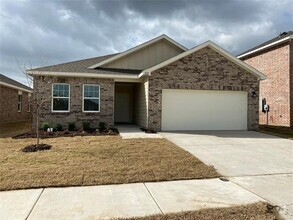 Building Photo - 1621 Whitworth Dr
