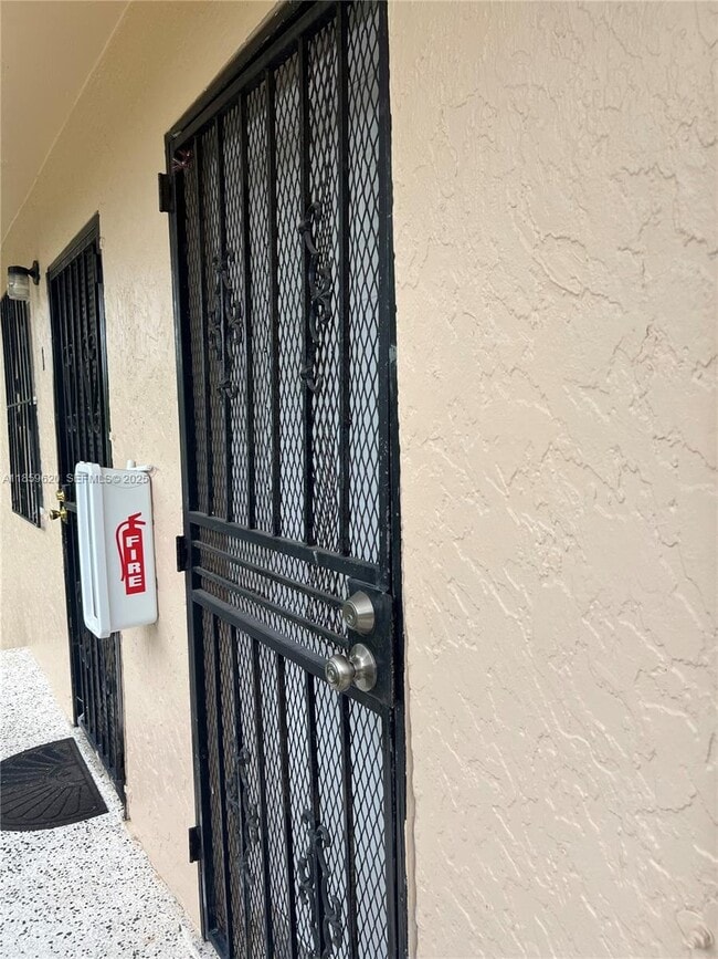 Foto del edificio - 3314 NW 8th Ave