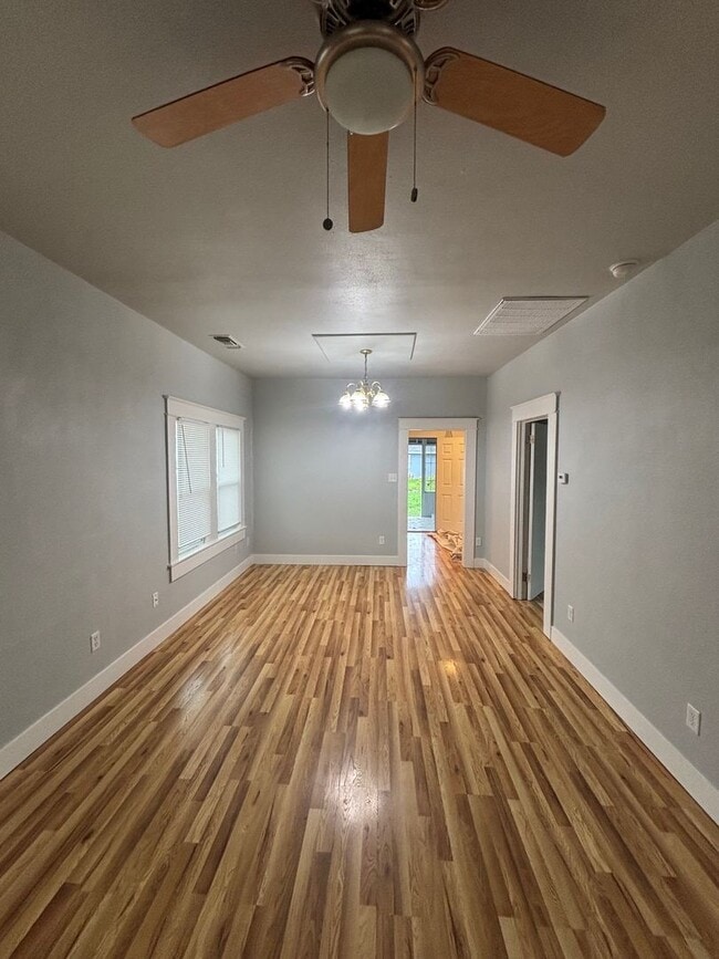 Foto del edificio - Coming Soon!!