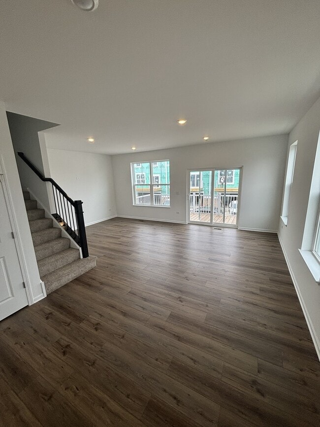 Building Photo - 7707 Nightshade Ln