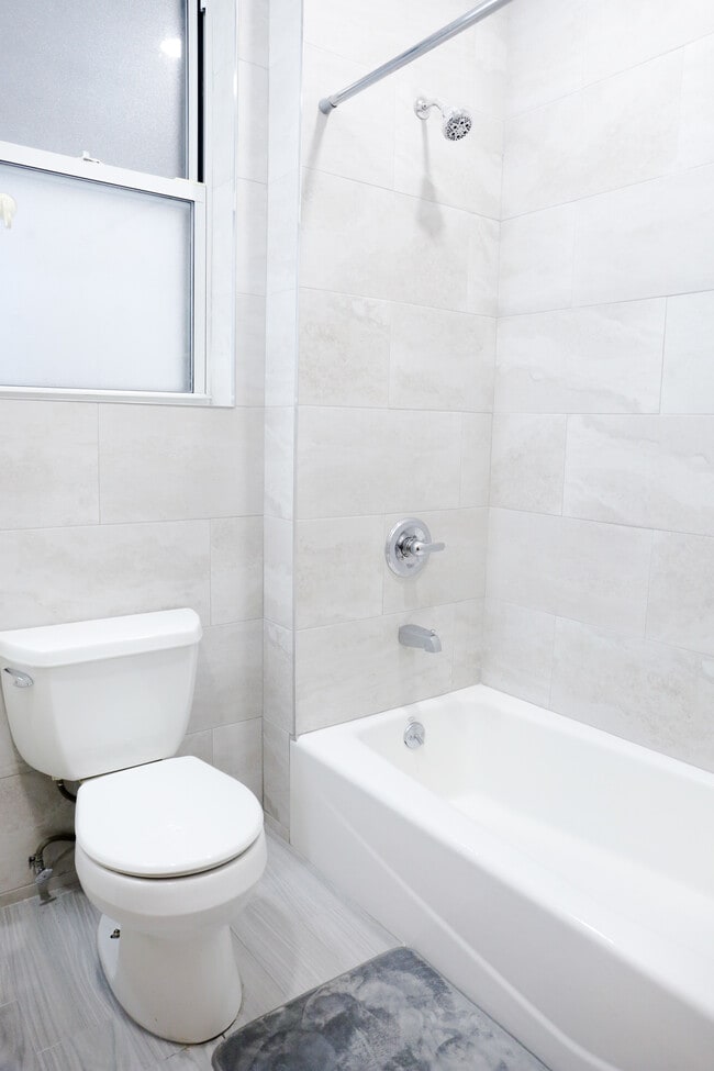 Photo - 18 West St House