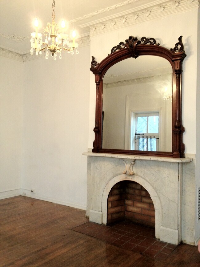 Foto del edificio - 1821 Pine St