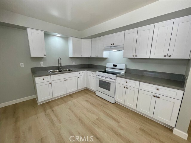 Foto del edificio - 8366 Nuevo Ave