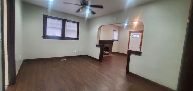 Foto del edificio - Large 3 bedroom House!