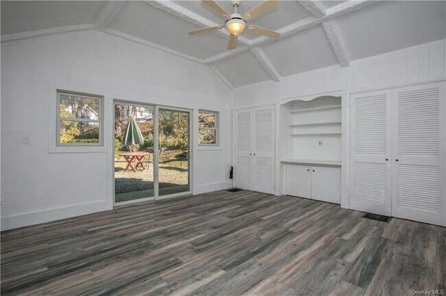 Building Photo - 58 Maple Ave