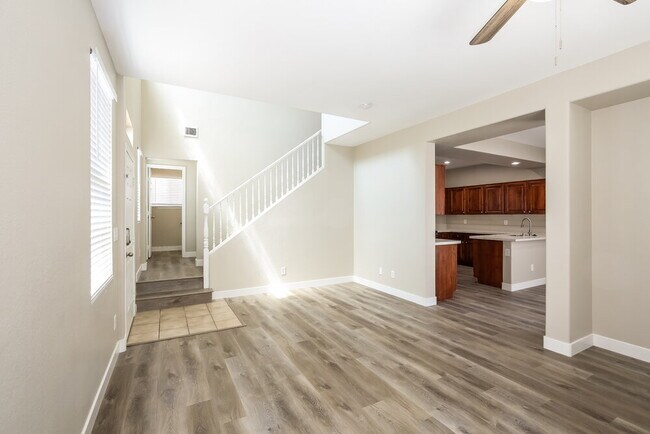 Foto del edificio - 4477 Oberlander Ave