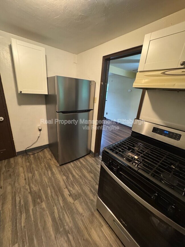 Building Photo - 48 Wenzell Pl