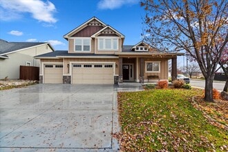 Building Photo - 5996 S Egmont Ave