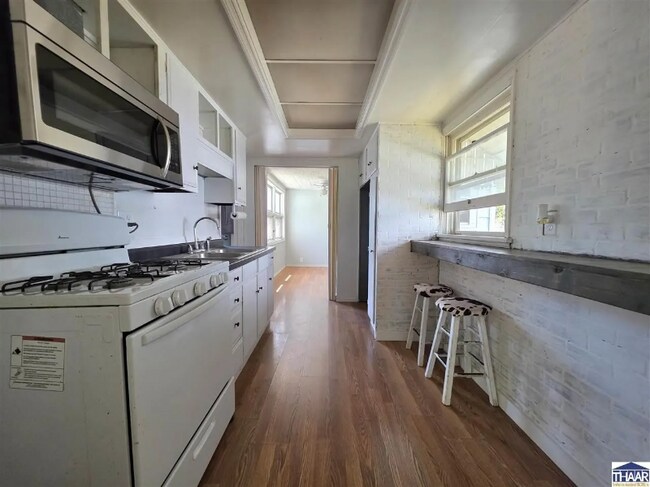 Foto del edificio - 2621 Sibley Ave