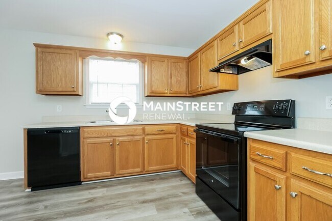Foto del edificio - 3 Bedroom Pet-Friendly Home in SPRING HILL, TN with Main Street Renewal