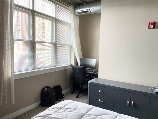 Building Photo - 10 S Dunton Ave