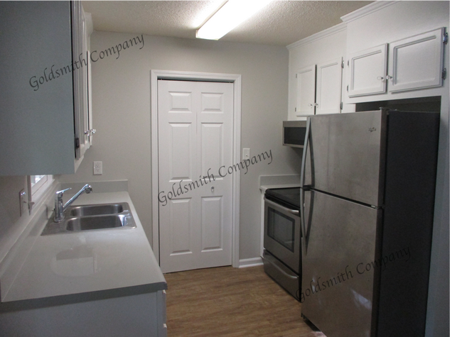 Foto del edificio - 129 Sherwood Ave