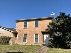 Building Photo - 6649 Westwick Dr