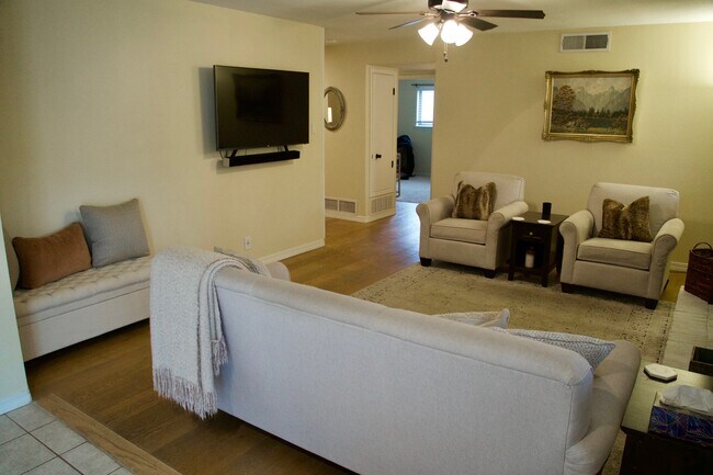 Habitación familiar - 12413 Morocco Rd NE