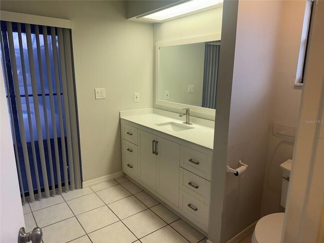 Building Photo - 8320 Sanden Dr