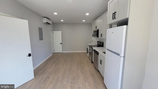 Foto del edificio - 4663 Umbria St