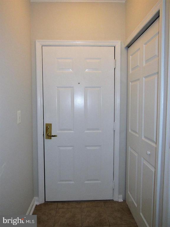 Building Photo - 4561 Strutfield Ln