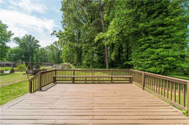 Foto del edificio - 5132 Sunrise Terrace