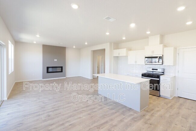 Foto del edificio - 20560 Button Brush Ave