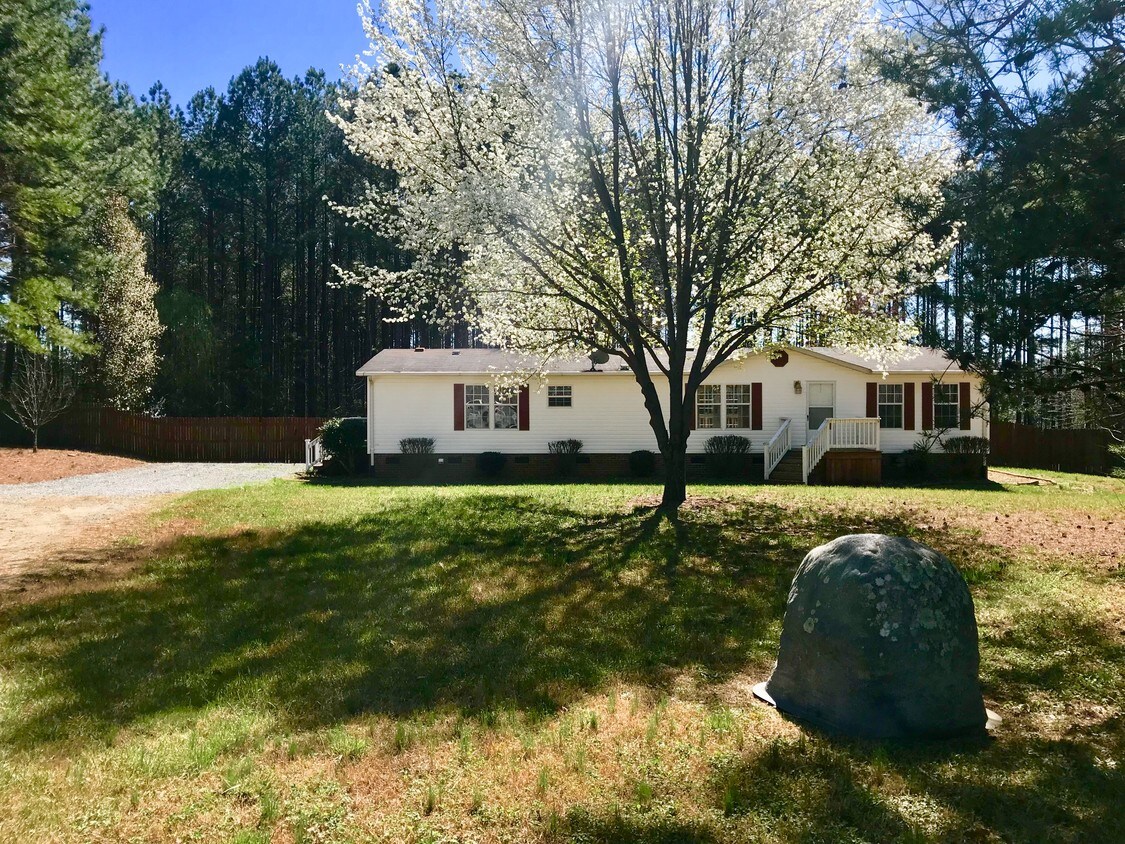 6548 Wingate Hill Rd, Denver, NC 28037 House Rental in Denver, NC