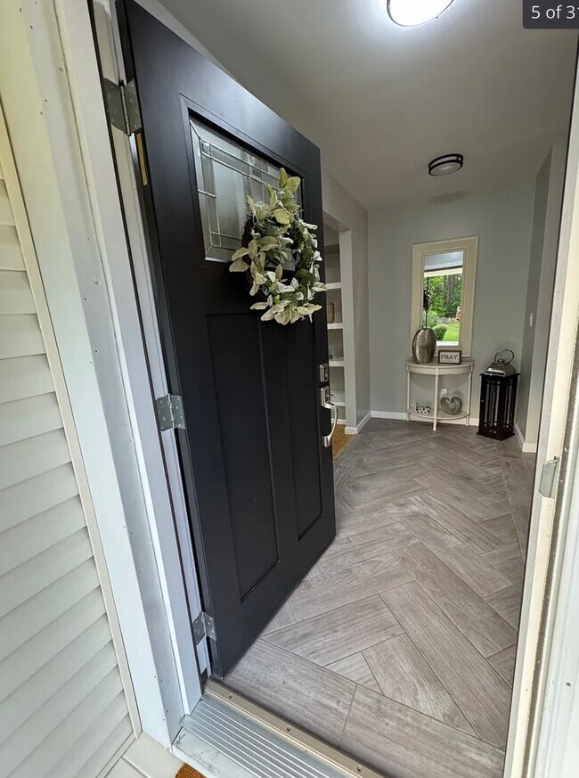 Building Photo - 526 NY-42