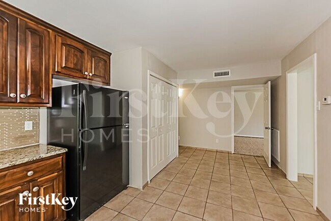 Foto del edificio - 505 South Holiday Drive