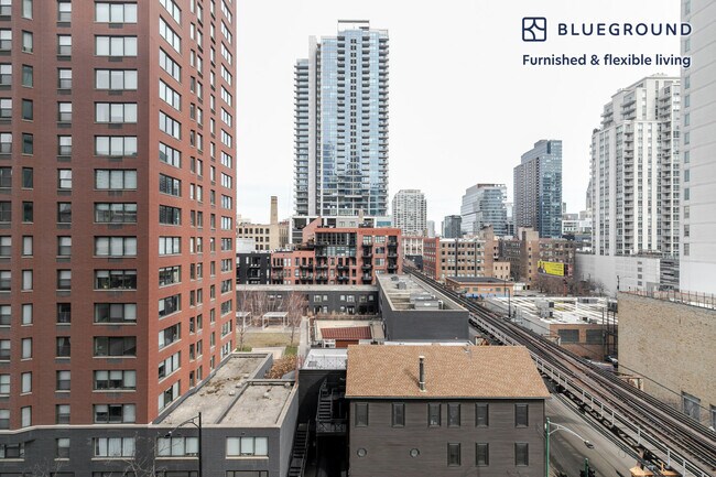 Foto del edificio - 311 W Illinois St