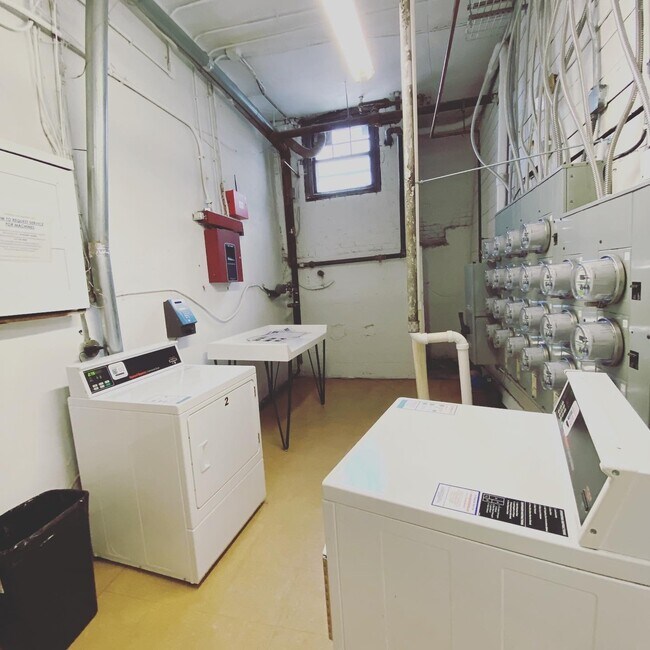 Foto del edificio - 109 Brainerd Rd