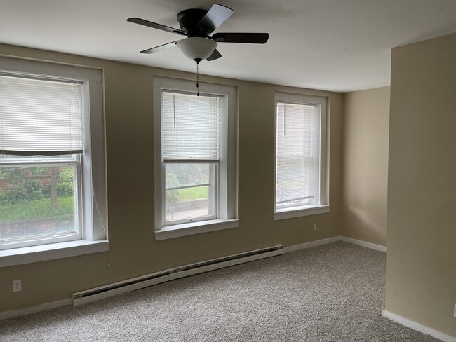 Foto del edificio - 1124 Locust